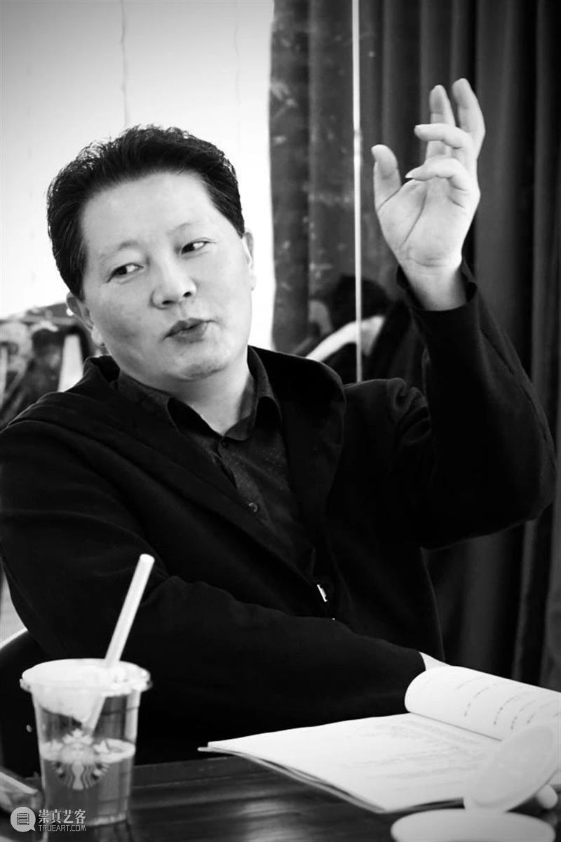 话剧是什么,请来看《家客》。 视频资讯 上海话剧艺术中心 家客 话剧 GUEST 丈夫 故事 戏剧 作品 编剧 喻荣军 灵感 崇真艺客
